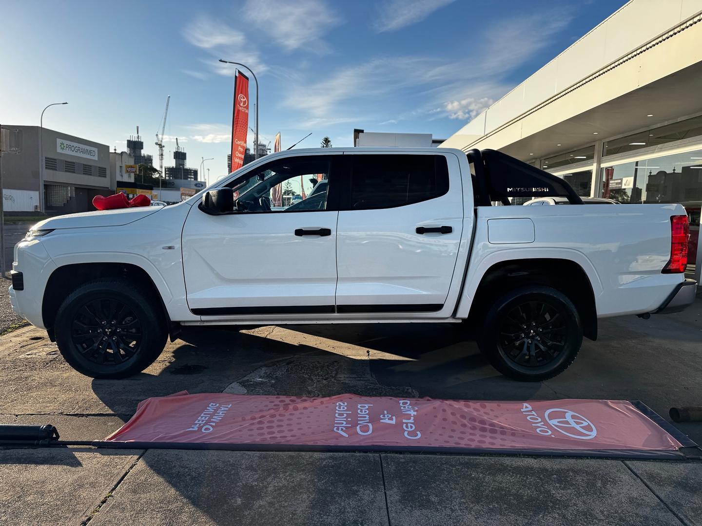 2025 Mitsubishi Triton GLS in White