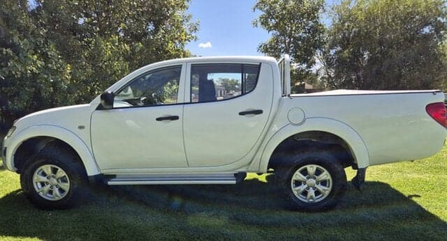 2015 Mitsubishi Triton GLX in White