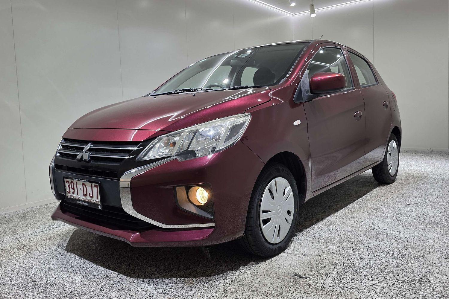 2020 Mitsubishi Mirage ES in Red