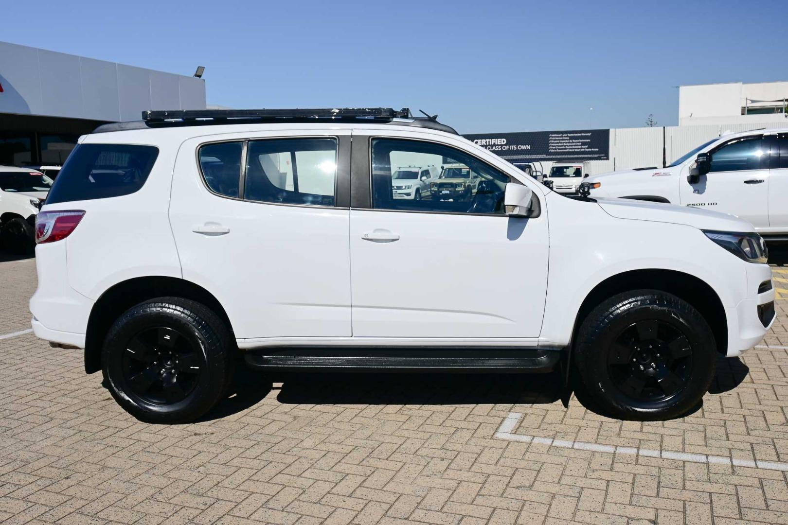 2017 Holden Trailblazer LT in White