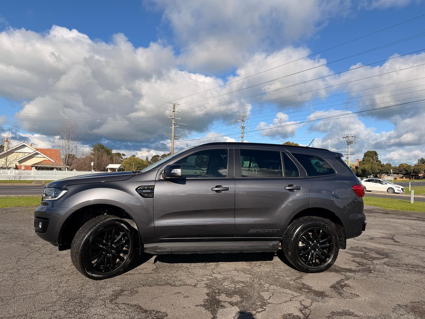 2021 Ford Everest Sport in Meteor Grey