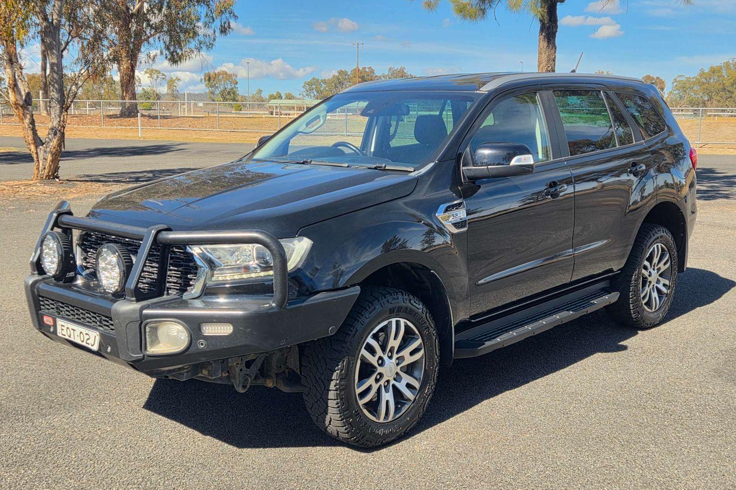 2021 Ford Everest Trend in Shadow Black