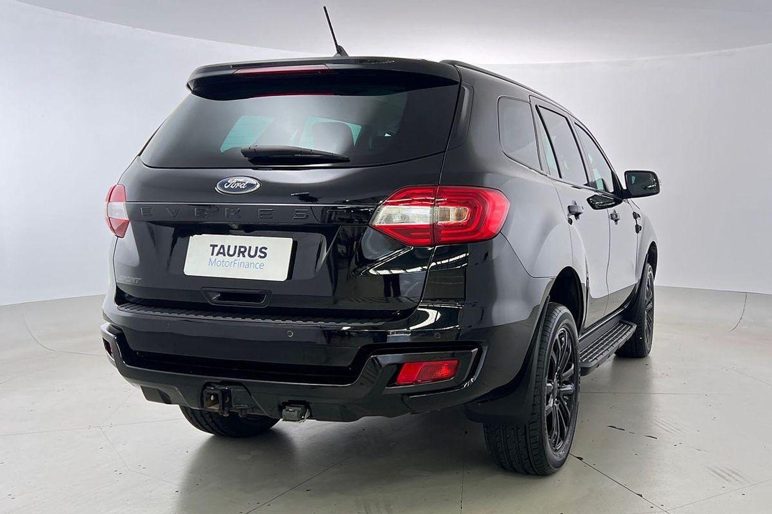 2021 Ford Everest Sport in Black