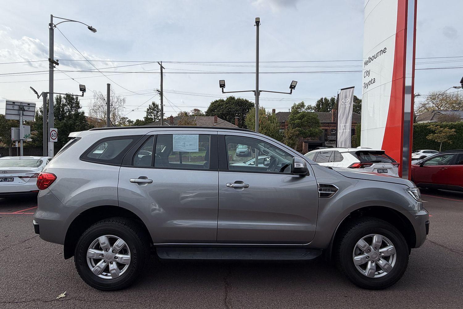 2022 Ford Everest Ambiente in Silver