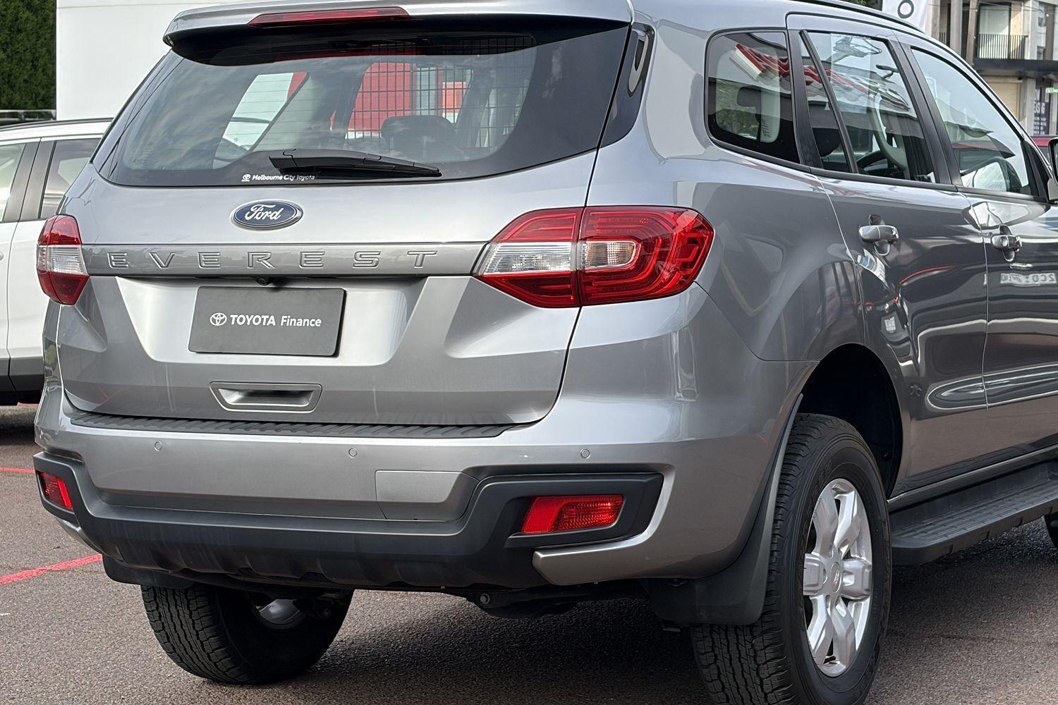2022 Ford Everest Ambiente in Silver