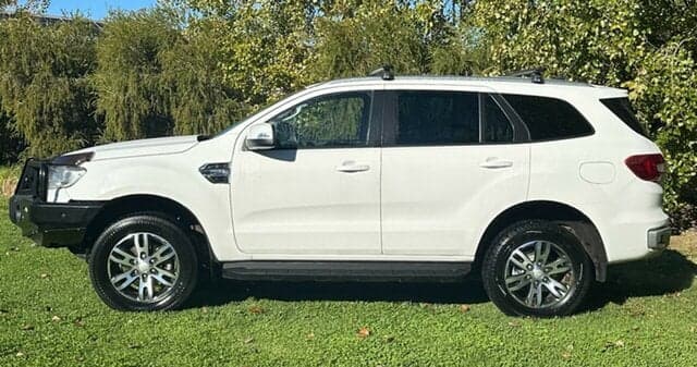 2022 Ford Everest Trend in White