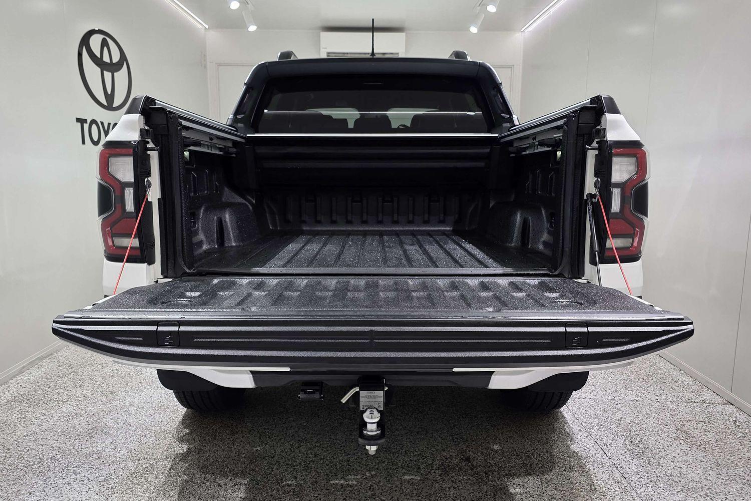2025 Ford Ranger Platinum in White