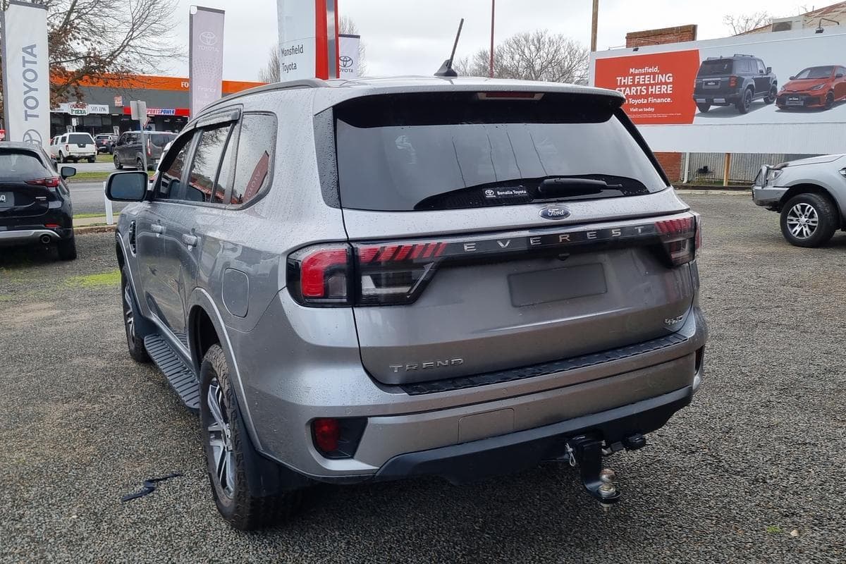 2023 Ford Everest Trend in Aluminium