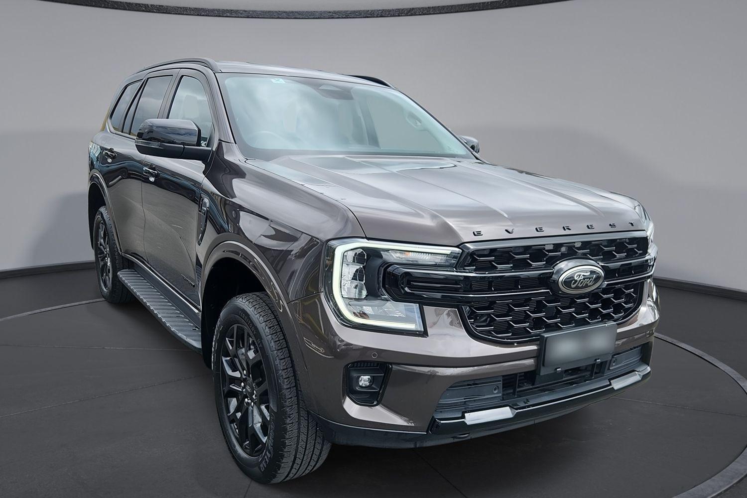 2023 Ford Everest Sport in Equinox Bronze