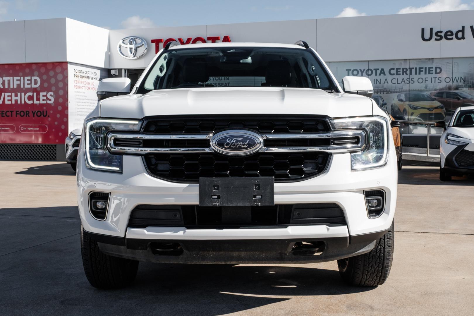 2024 Ford Everest Trend in Artic White