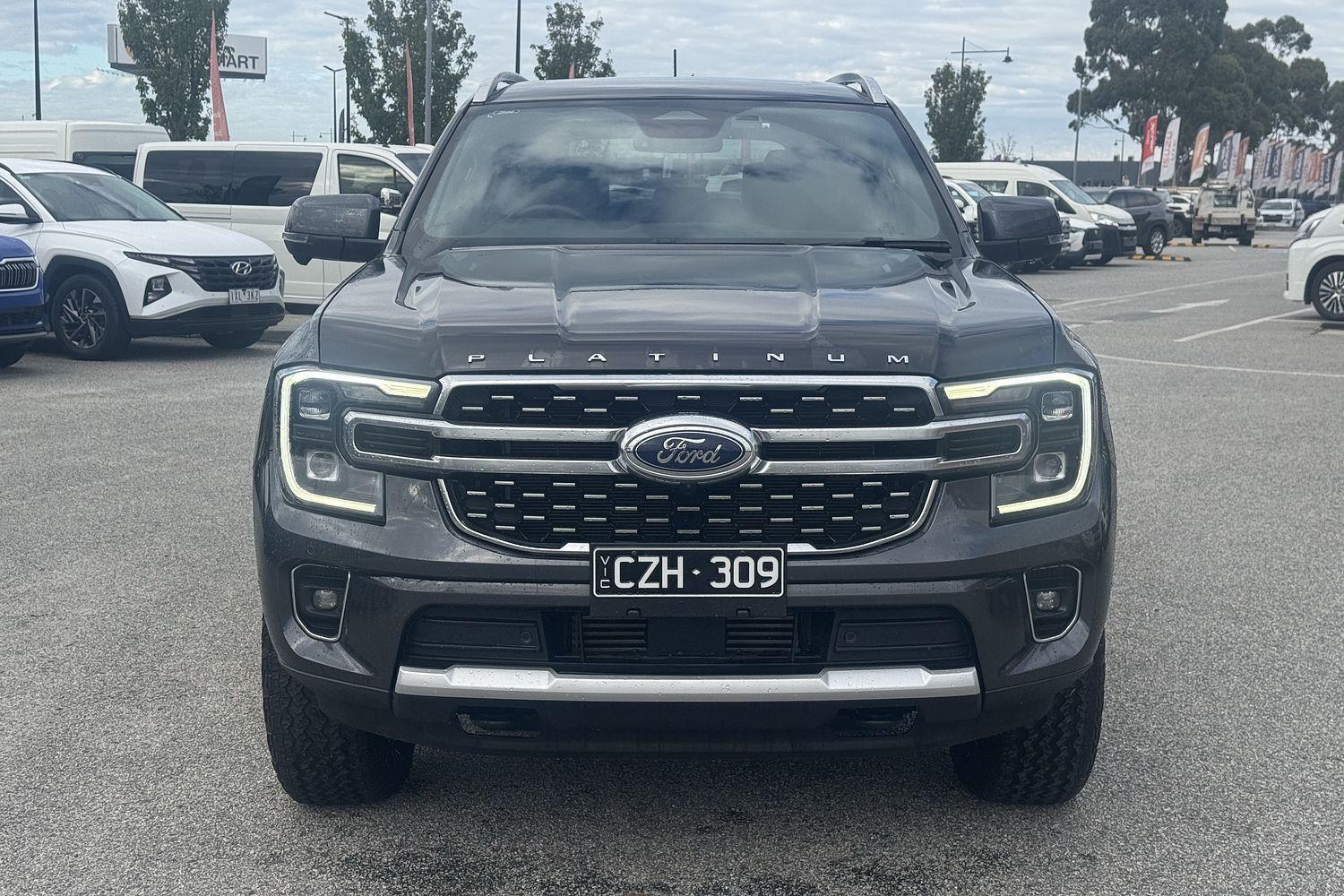 2024 Ford Everest Platinum in Grey
