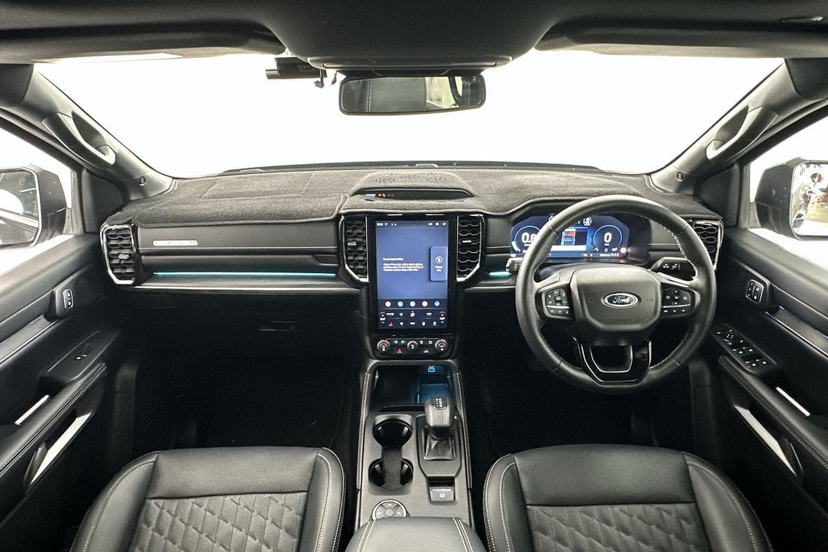 2024 Ford Everest Platinum in Grey