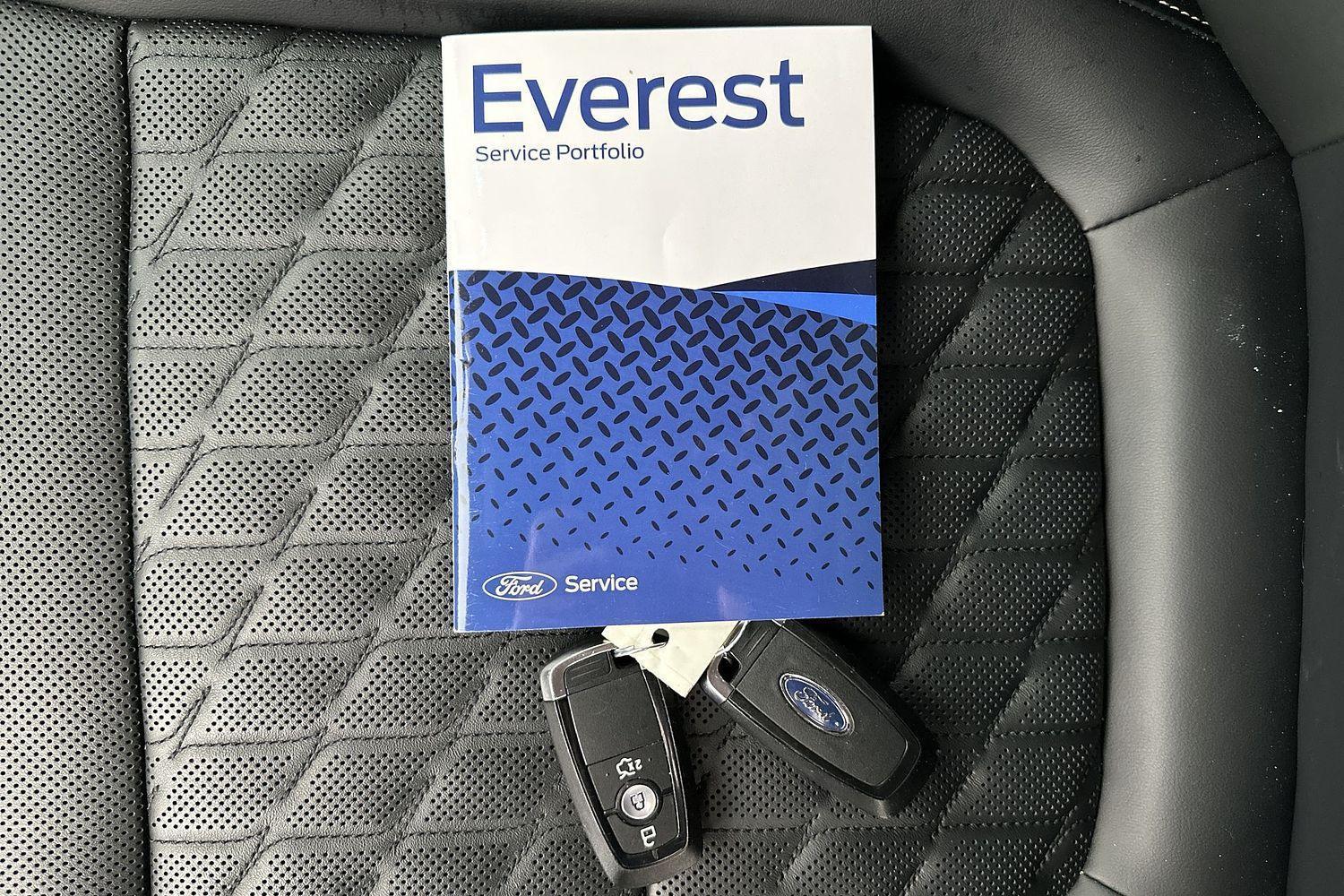 2024 Ford Everest Platinum in Grey