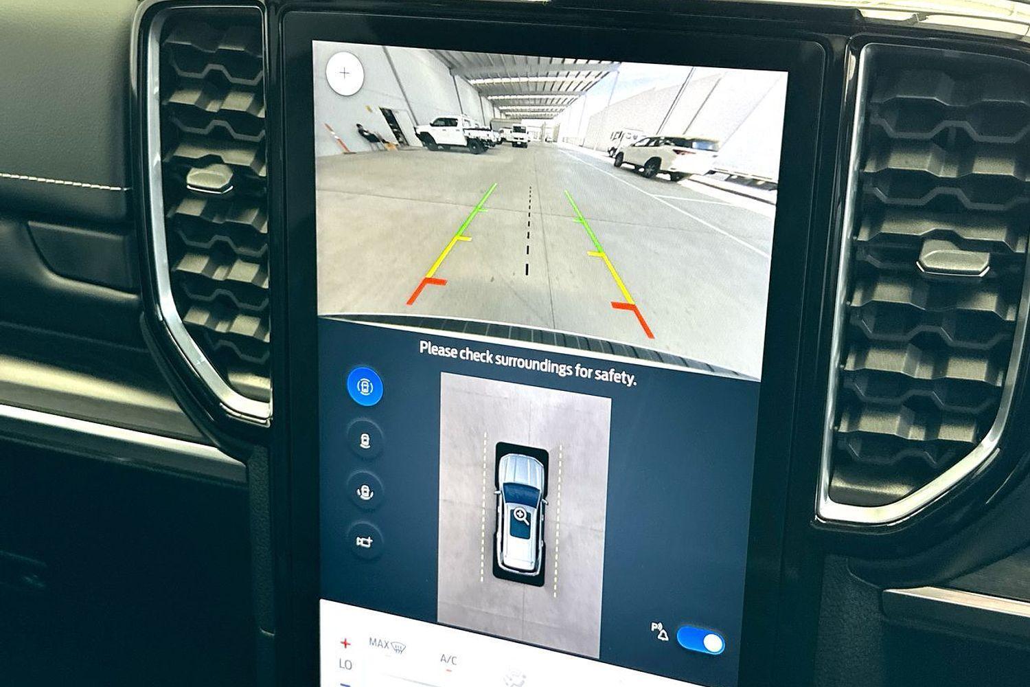 2024 Ford Everest Platinum in White