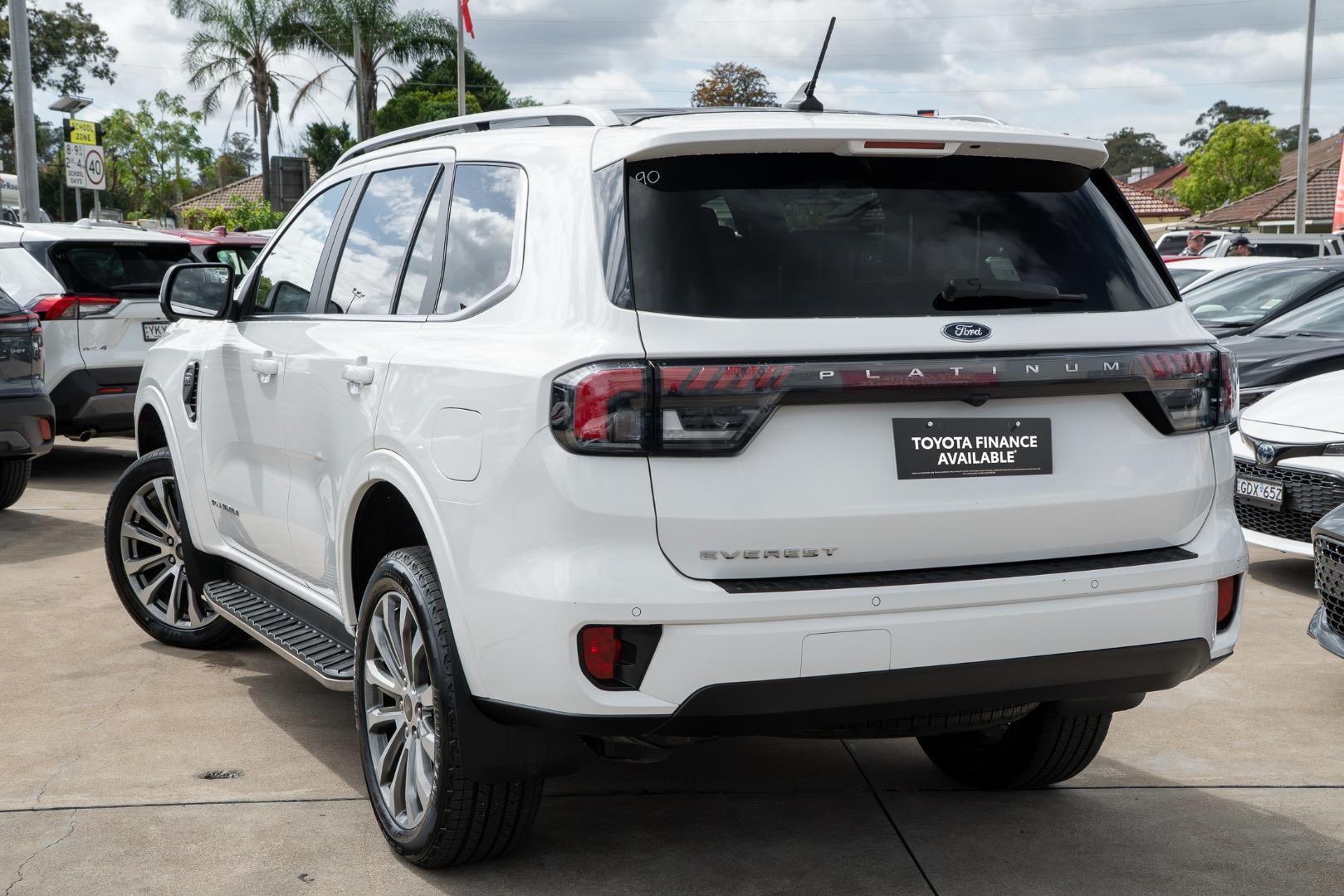 2024 Ford Everest Platinum in White