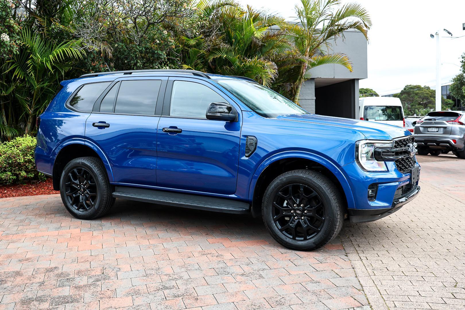 2025 Ford Everest Sport in Blue