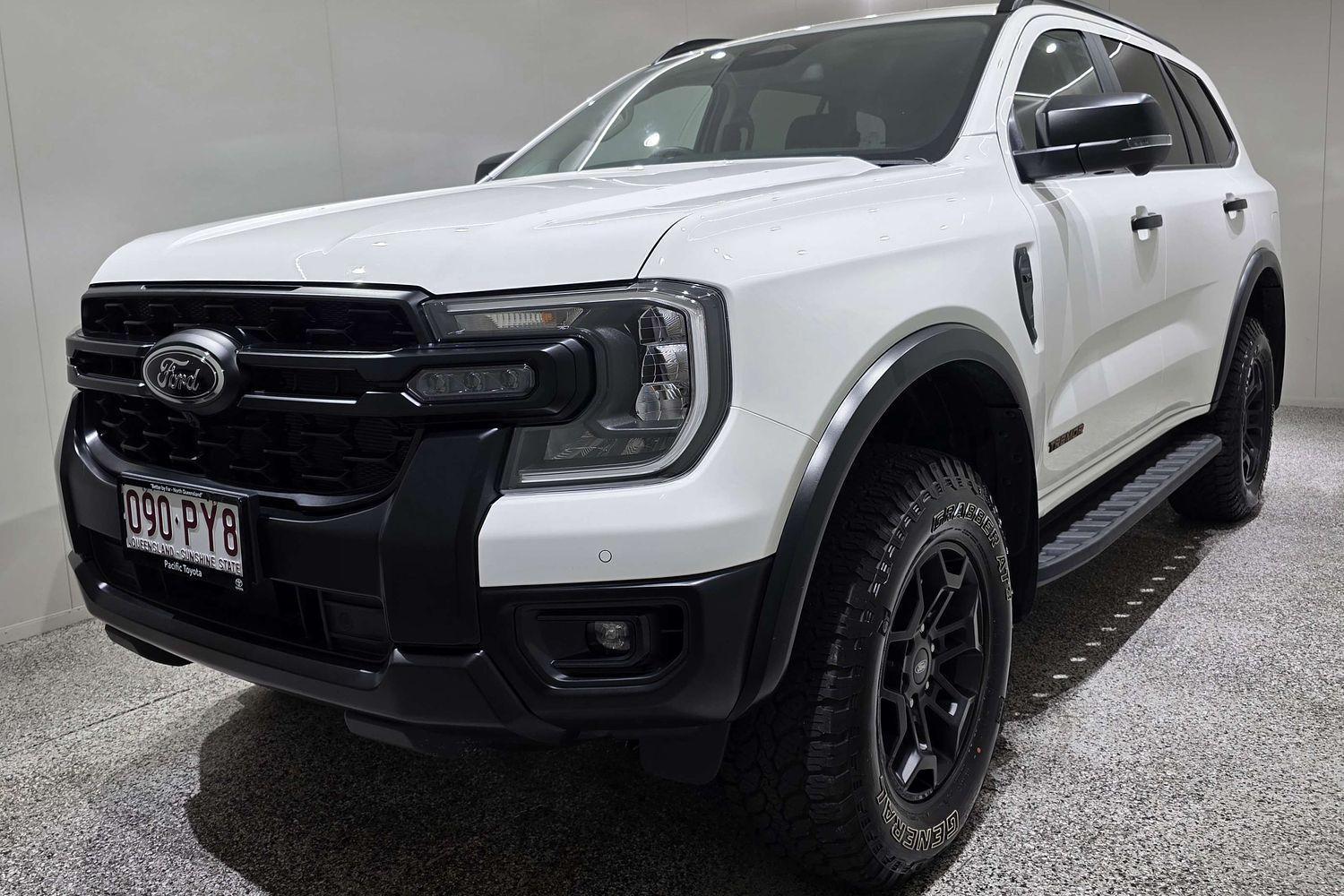 2025 Ford Everest Tremor in White