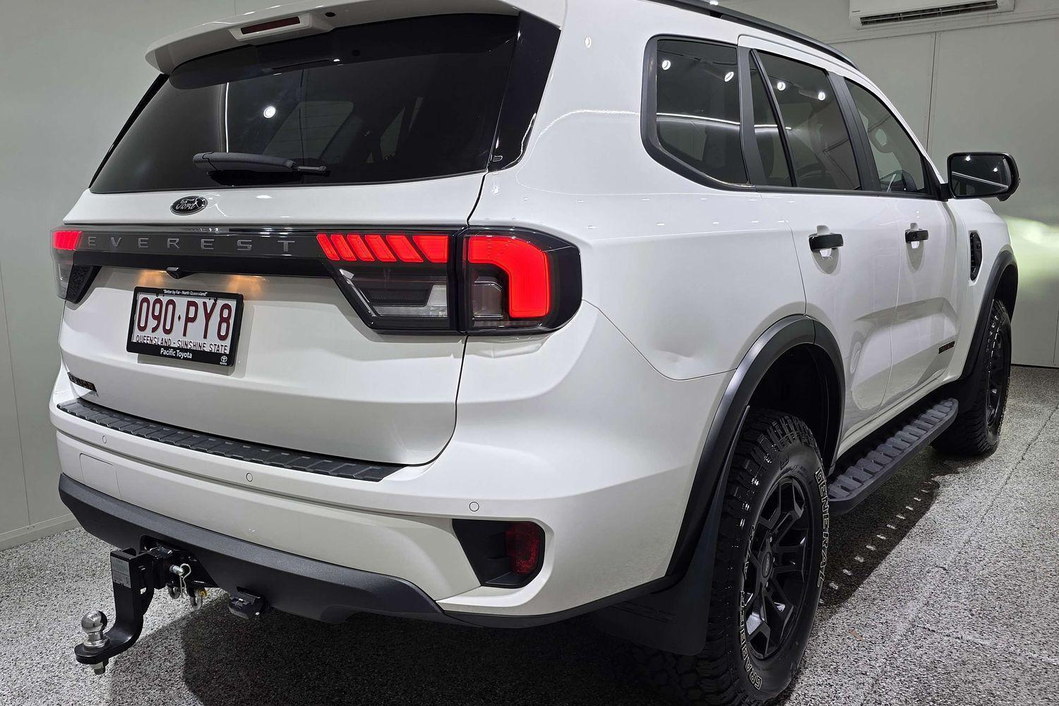 2025 Ford Everest Tremor in White