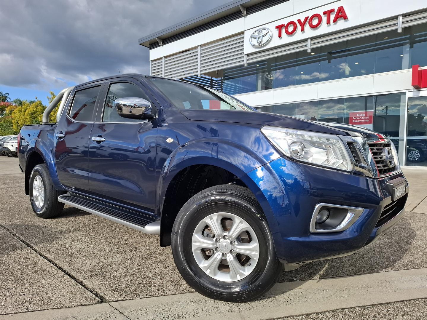 2017 Nissan Navara ST in Blue