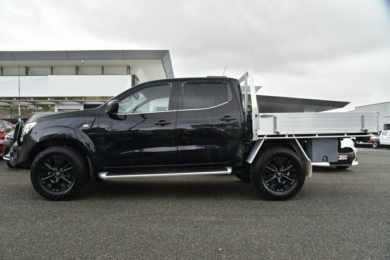 2018 Nissan Navara SL in Black