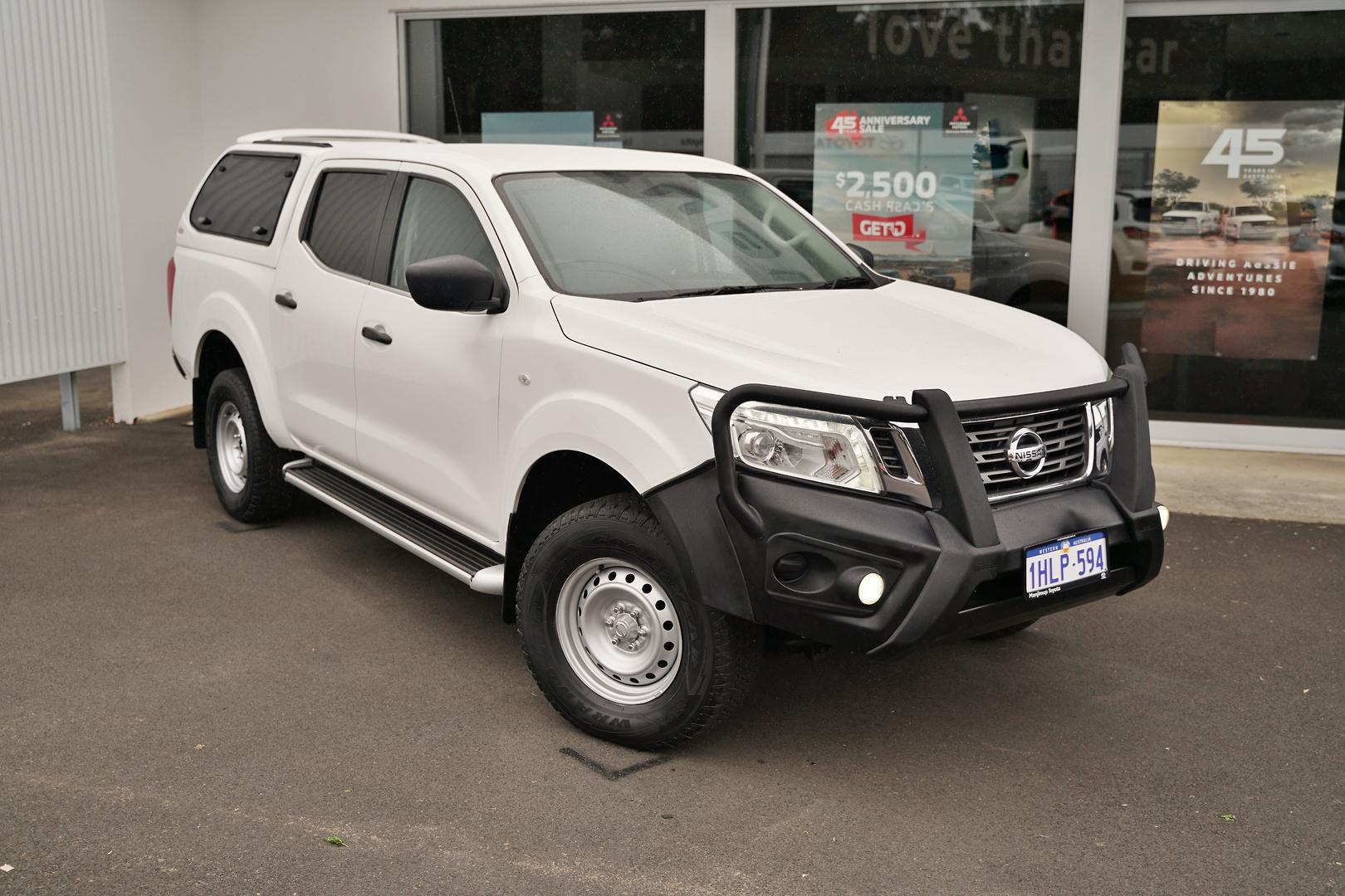 2018 Nissan Navara SL in White