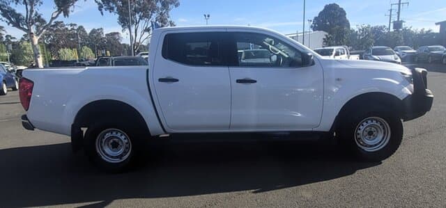 2020 Nissan Navara SL in White