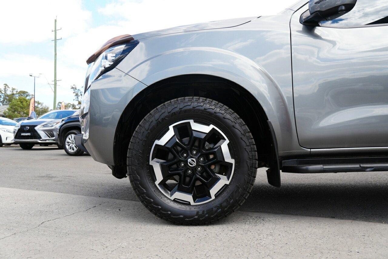 2022 Nissan Navara ST-X in Grey