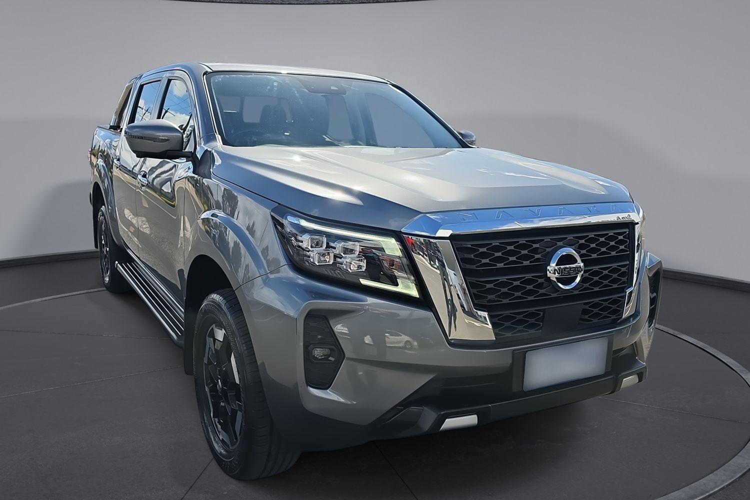 2021 Nissan Navara ST-X in Grey