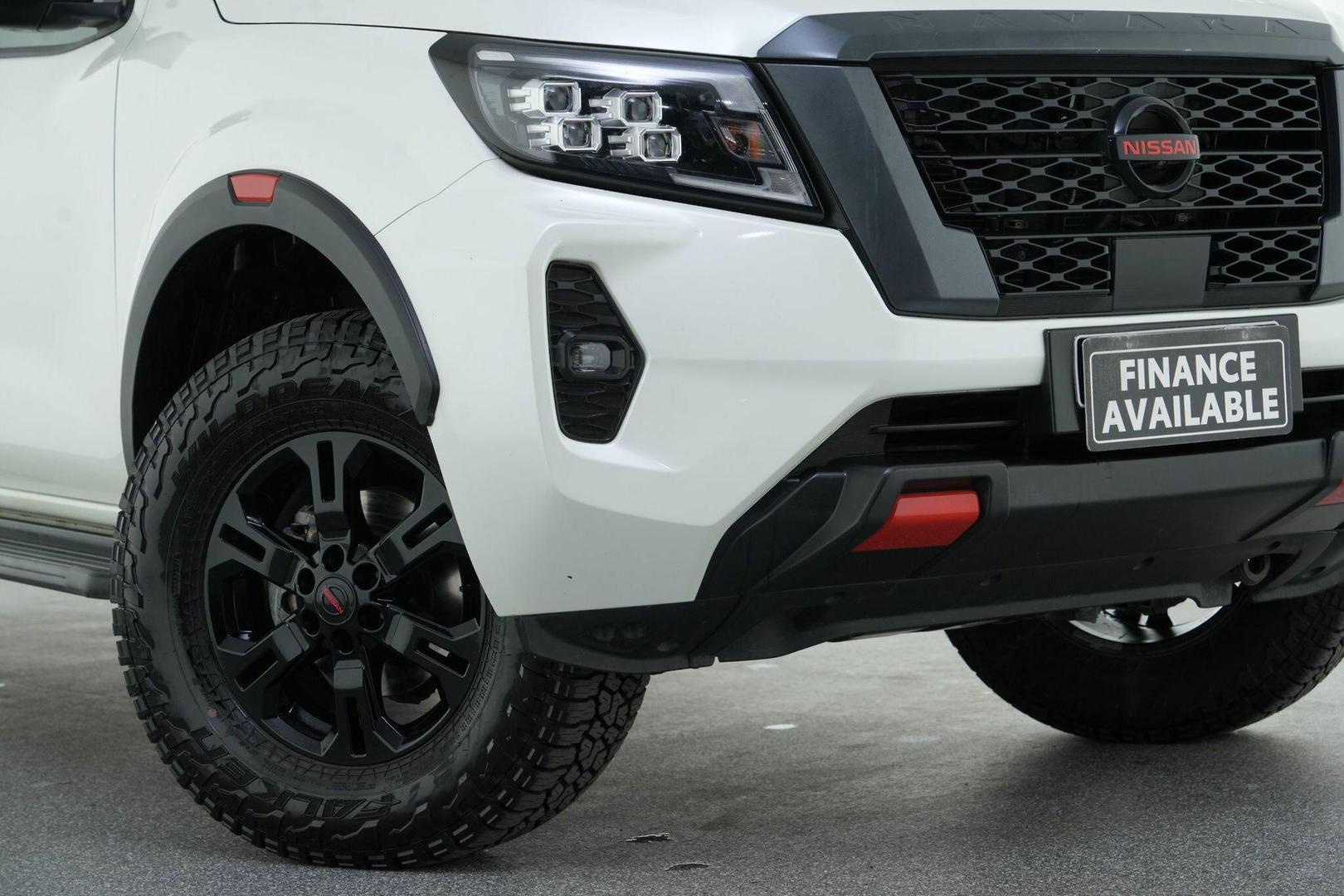 2021 Nissan Navara PRO-4X in White