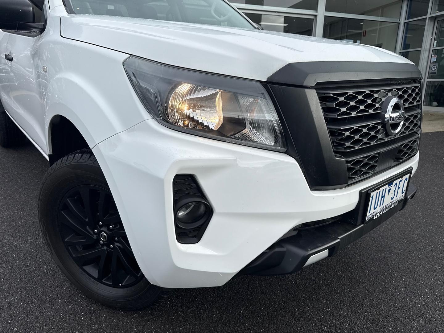 2021 Nissan Navara SL in Other