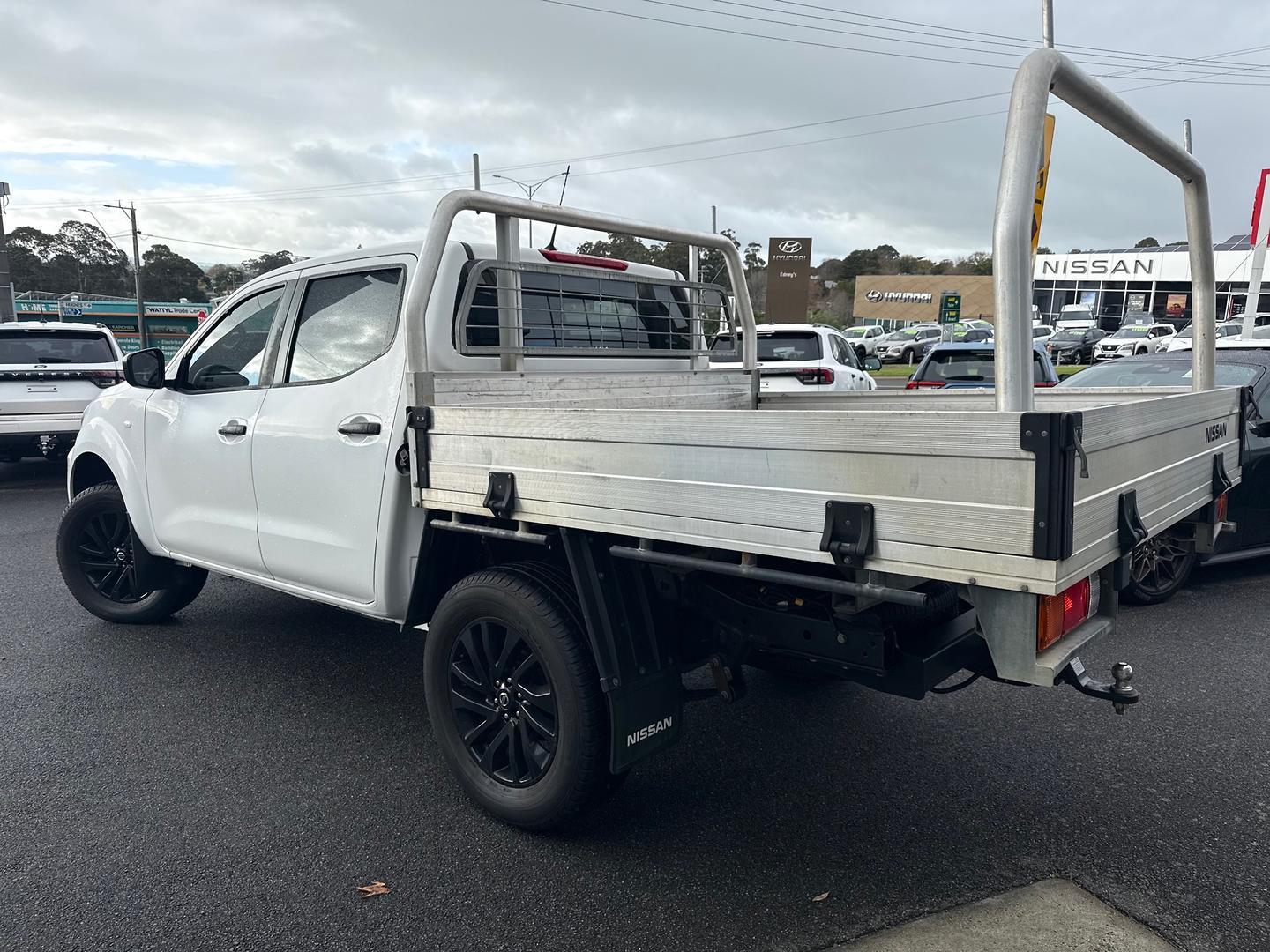 2021 Nissan Navara SL in Other