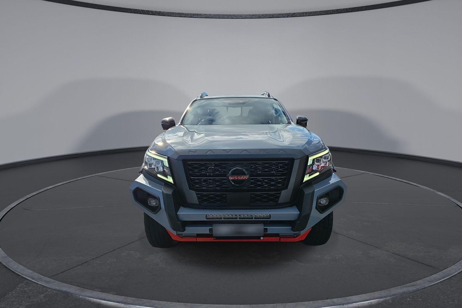 2021 Nissan Navara PRO-4X in Grey