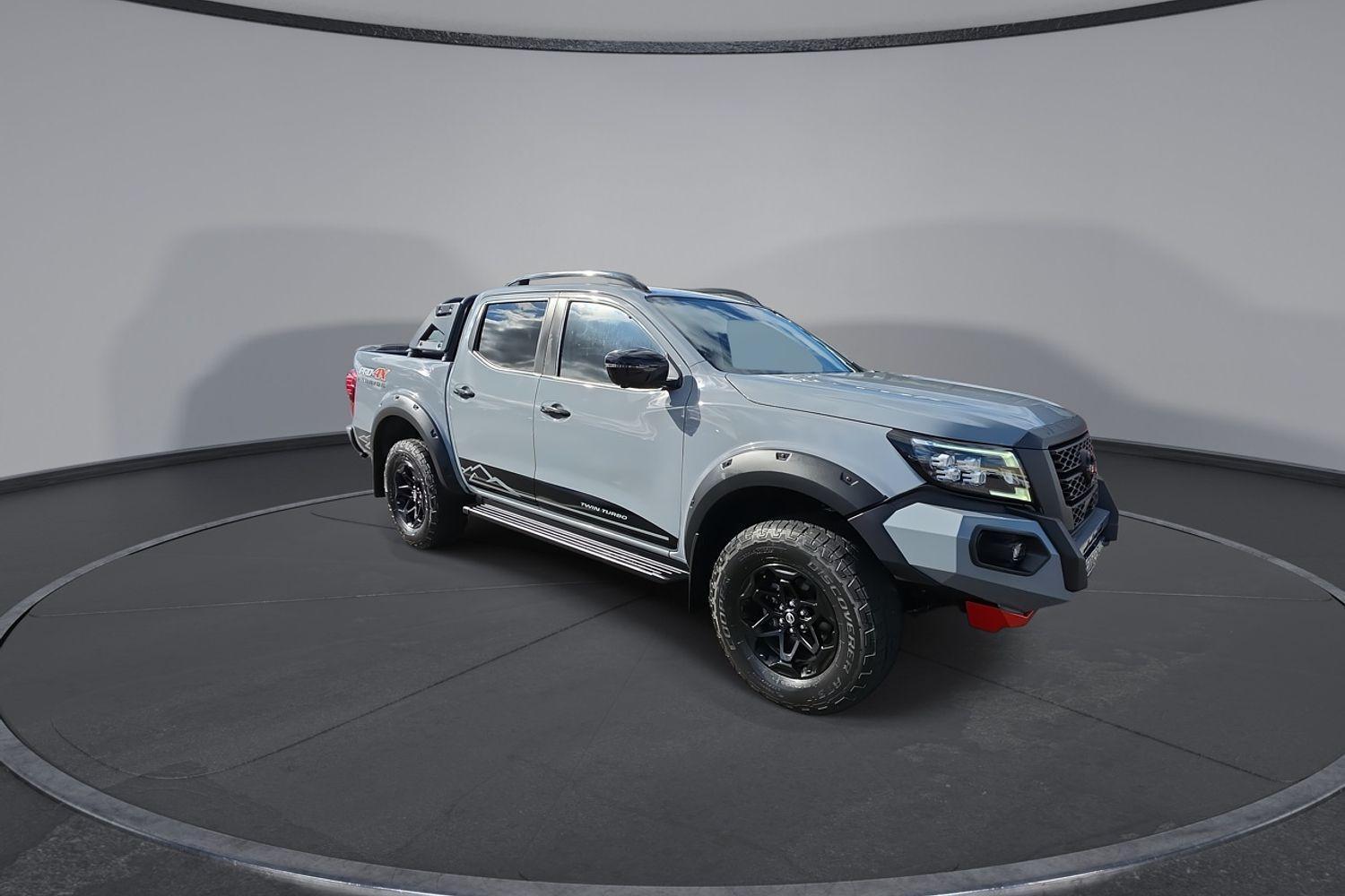 2021 Nissan Navara PRO-4X in Grey