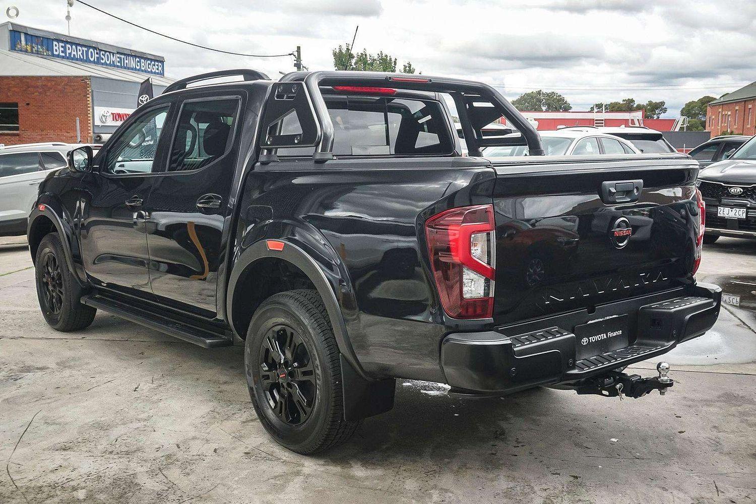 2021 Nissan Navara PRO-4X in Black