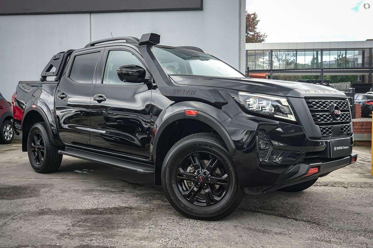 2021 Nissan Navara PRO-4X in Black