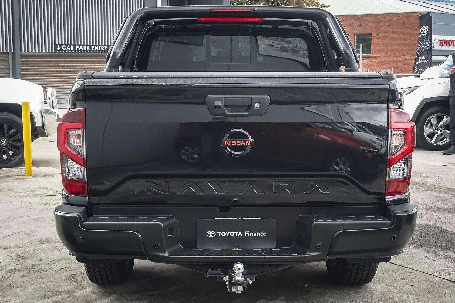 2021 Nissan Navara PRO-4X in Black