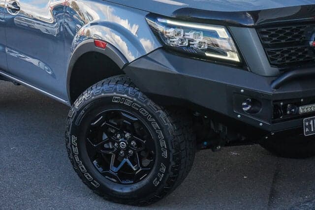 2022 Nissan Navara PRO-4X in Grey
