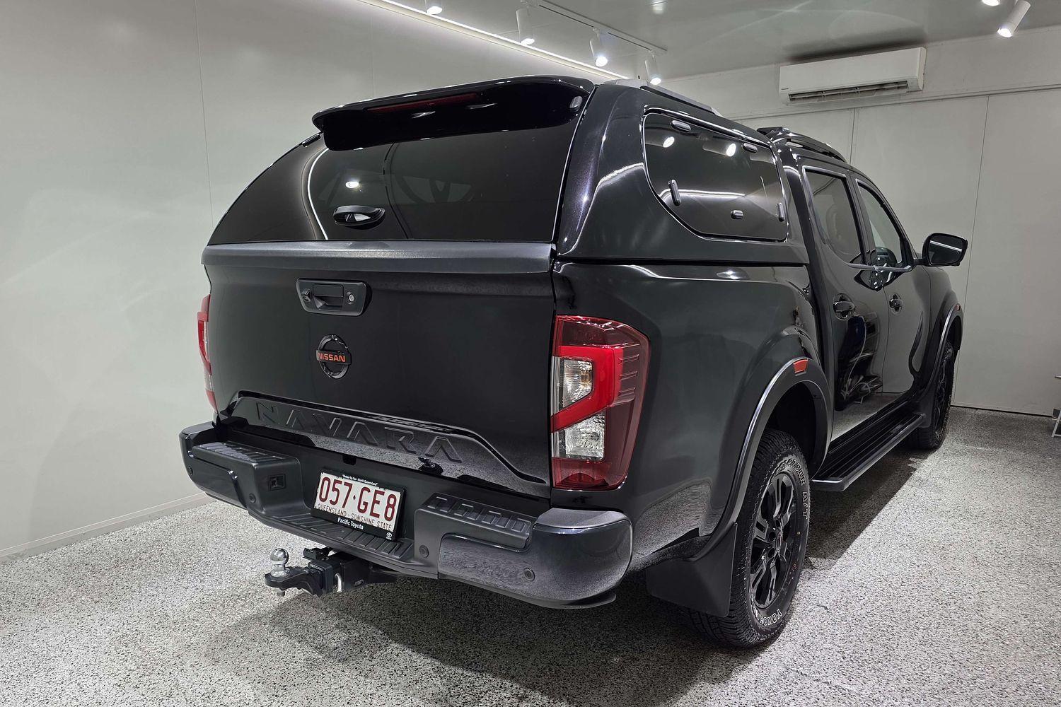 2022 Nissan Navara PRO-4X in Black