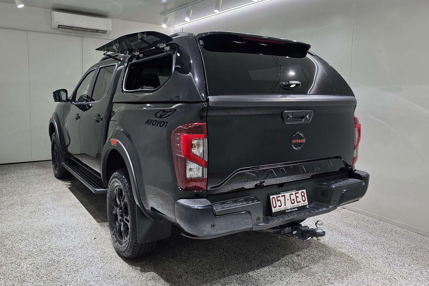 2022 Nissan Navara PRO-4X in Black
