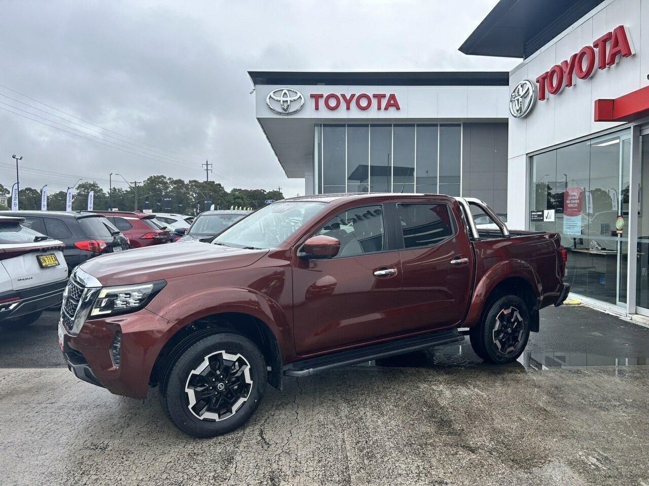 2023 Nissan Navara ST-X in Red