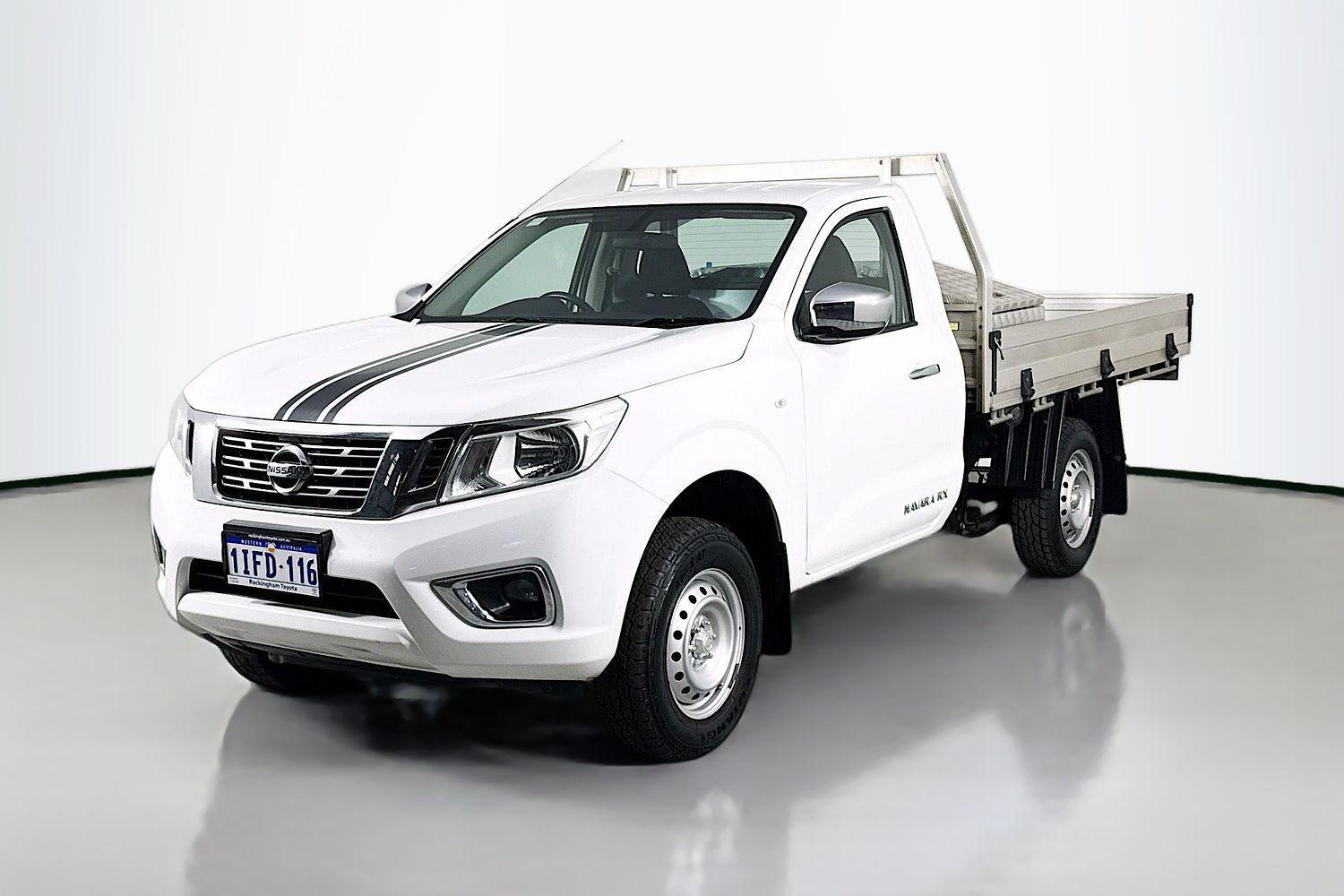 2016 Nissan Navara RX in White