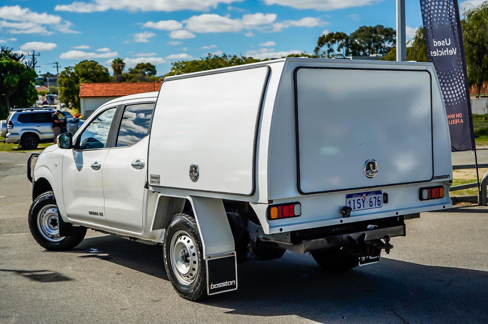 2019 Nissan Navara RX in White
