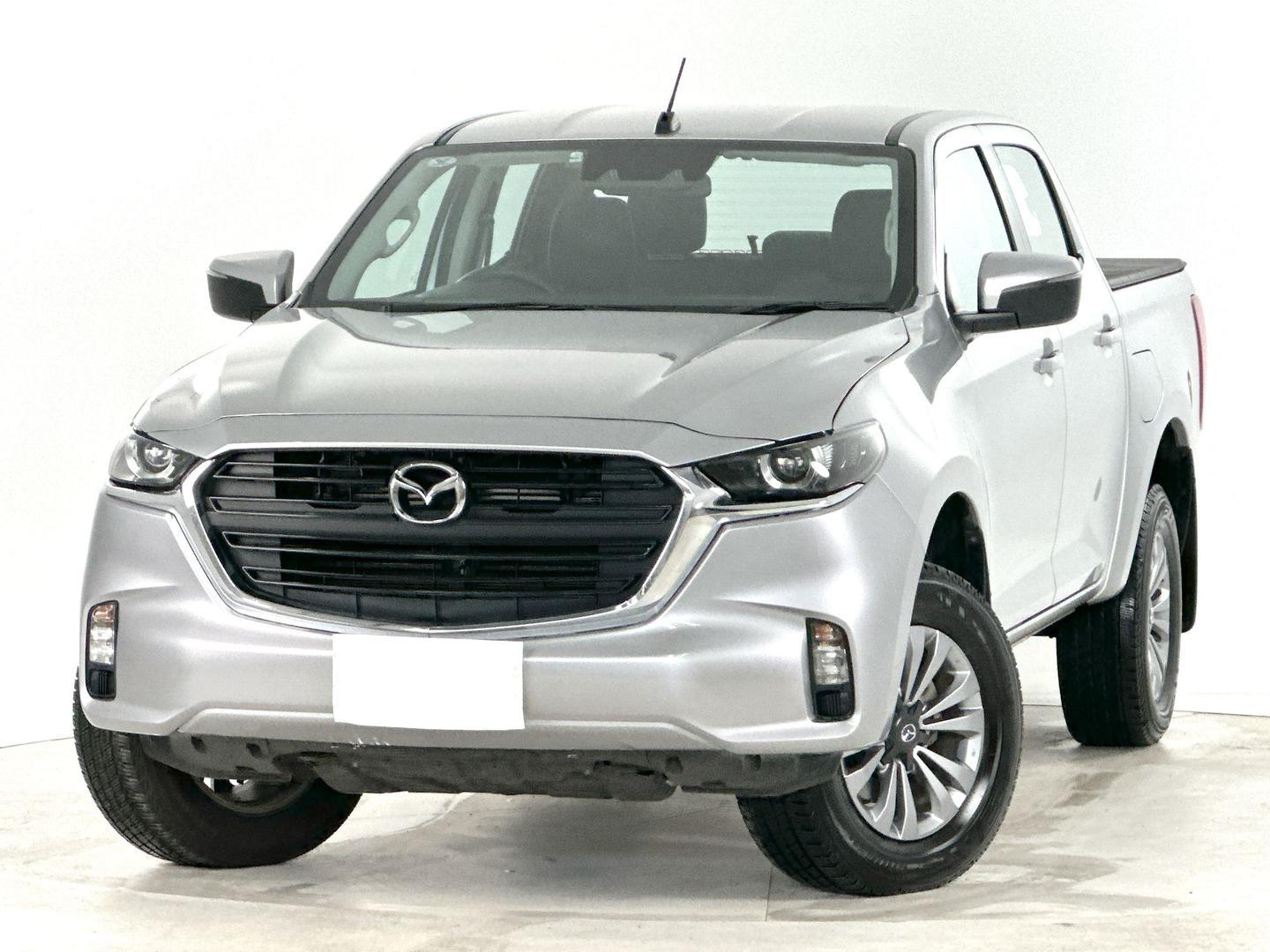 2022 Mazda BT-50 XT in Silver