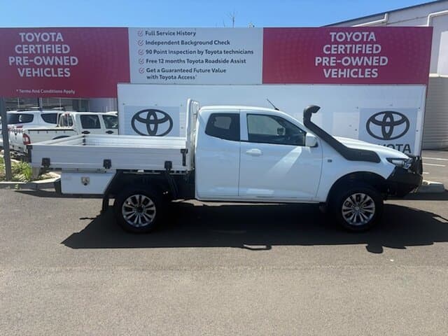 2023 Mazda BT-50 XT in White