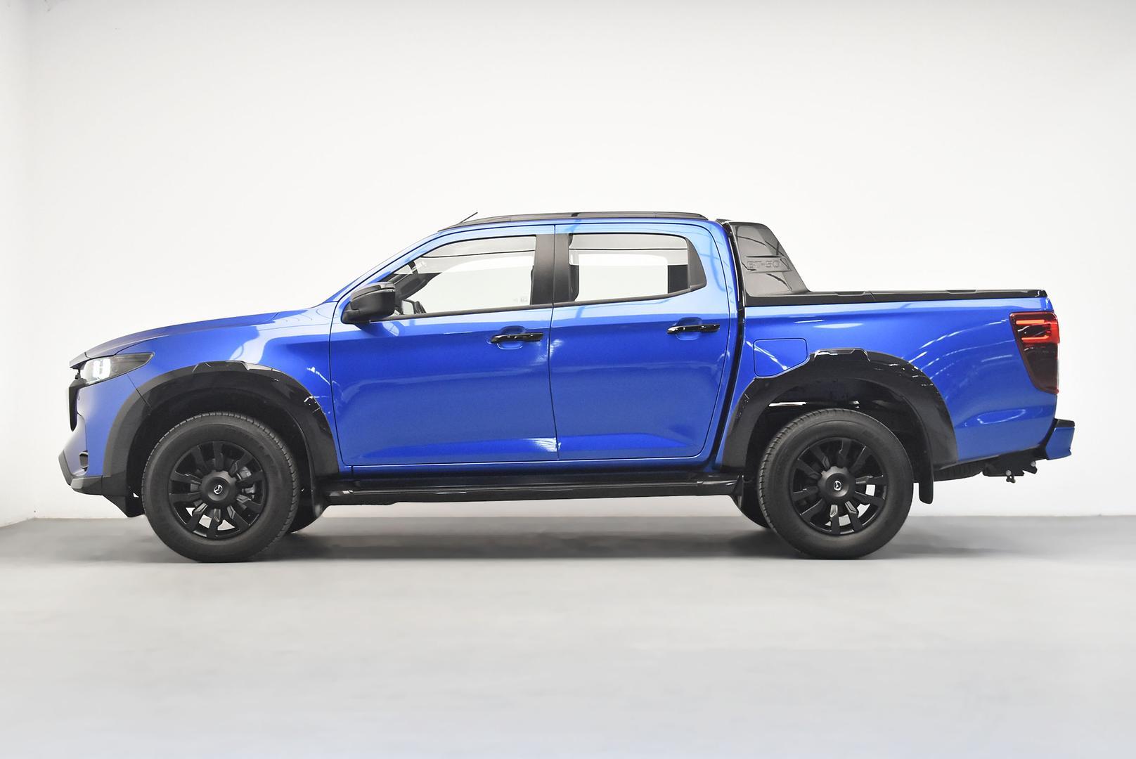 2025 Mazda BT-50 SP in Blue