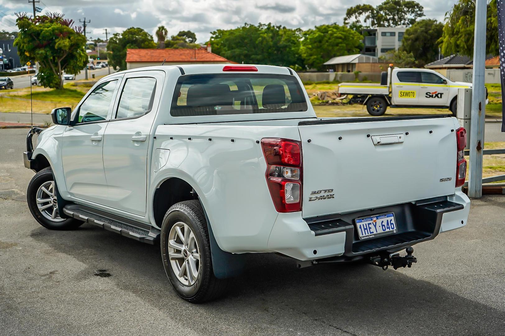 2020 Isuzu D-MAX LS-M in White