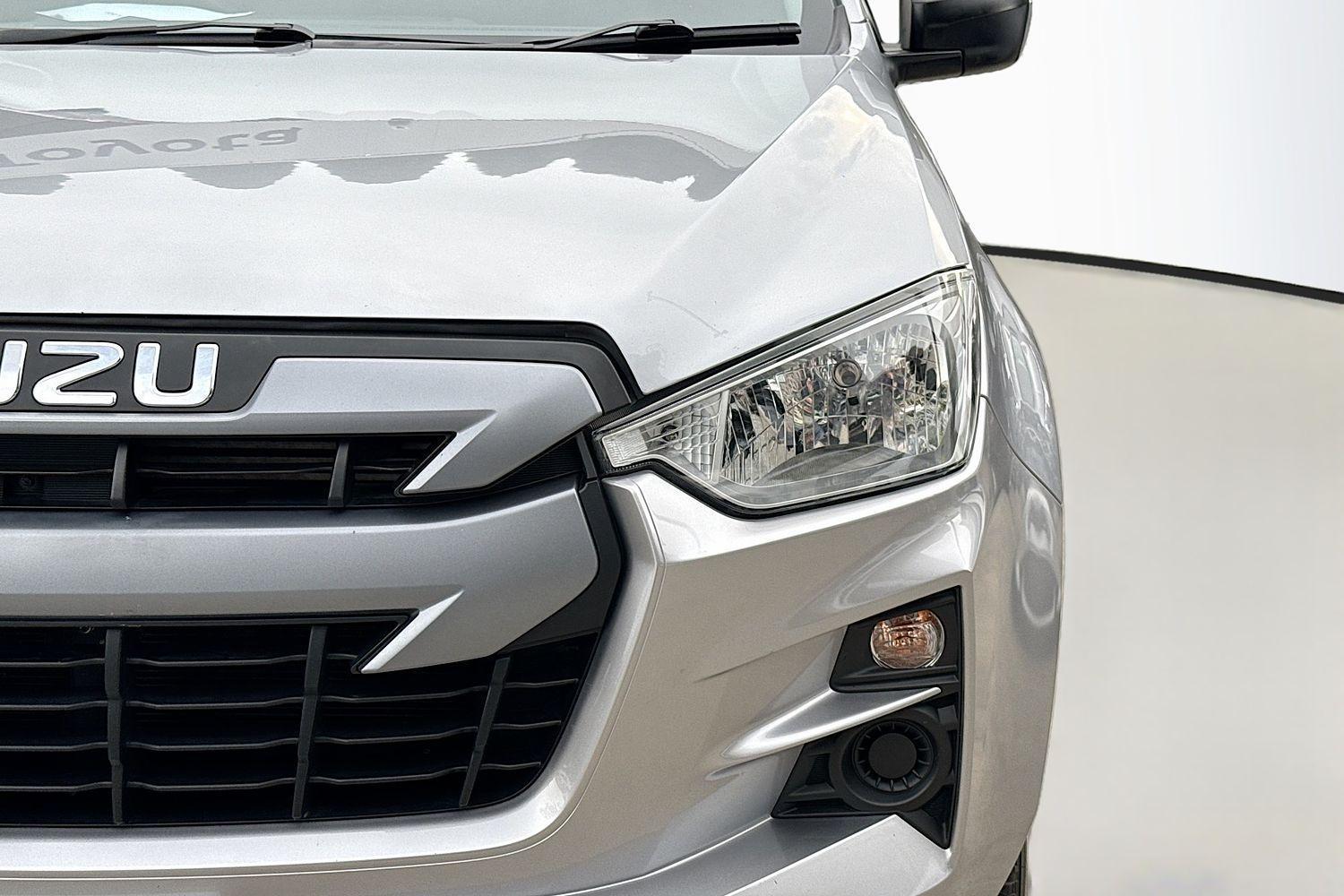 2021 Isuzu D-MAX SX in Silver