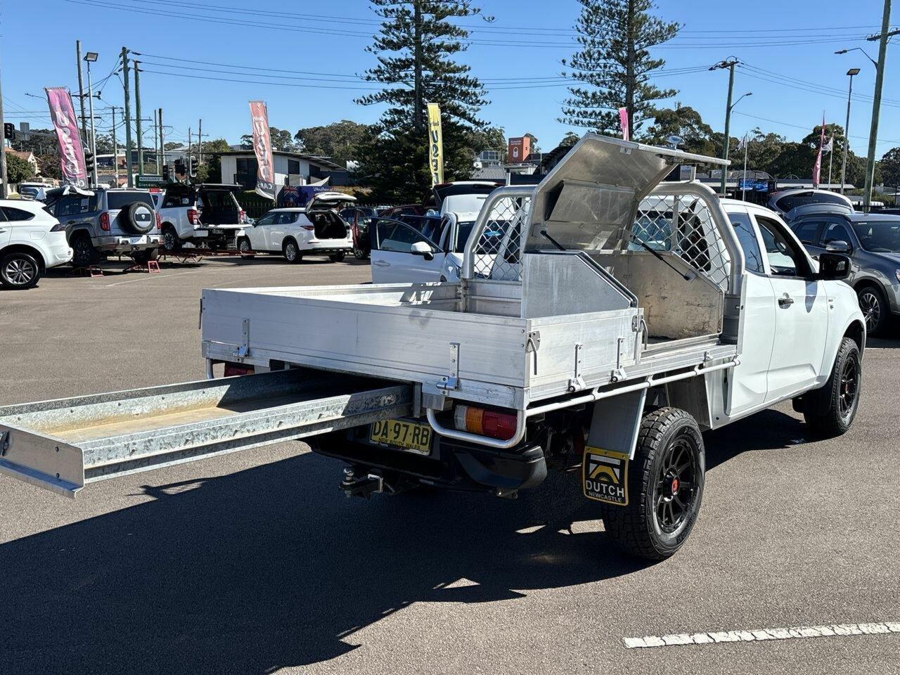 2020 Isuzu D-MAX SX in White