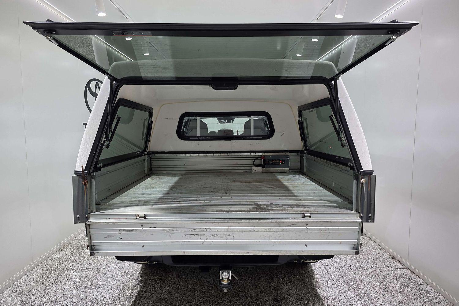 2021 Isuzu D-MAX SX in White