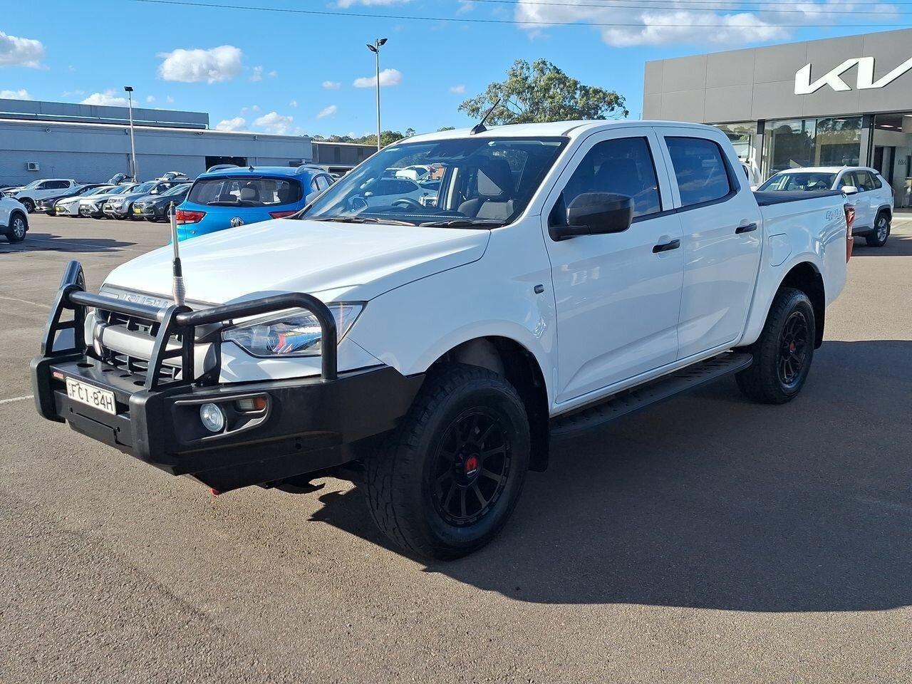 2021 Isuzu D-MAX SX in White
